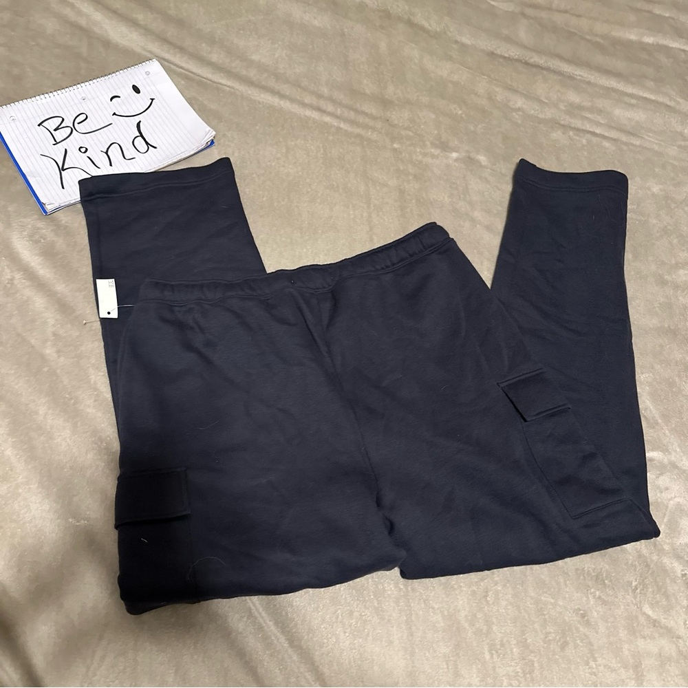Amazon essentials cargo sweatpants